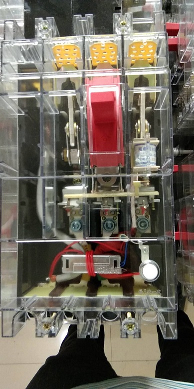 漏電保護(hù)器斷路器圖片/漏電保護(hù)器斷路器樣板圖 (1)