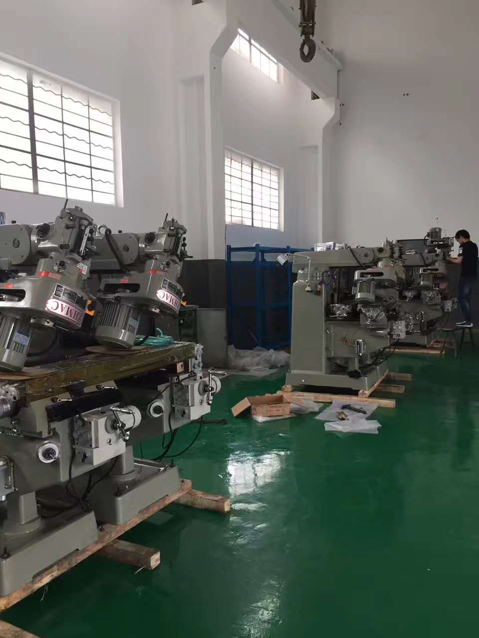 杭州炮塔銑床 寧波炮塔銑床 舟山炮塔銑床 品質(zhì)好價(jià)格低