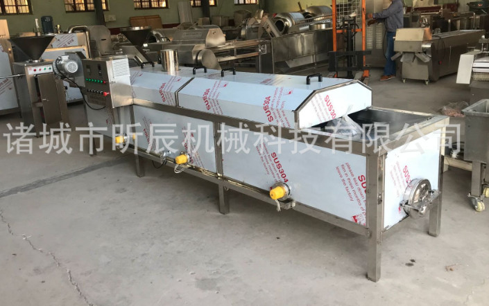 螺旋式雞爪脫皮機(jī) 輸送式雞爪去皮機(jī) 毛料雞爪漂燙脫皮分割機(jī)線成套設(shè)備