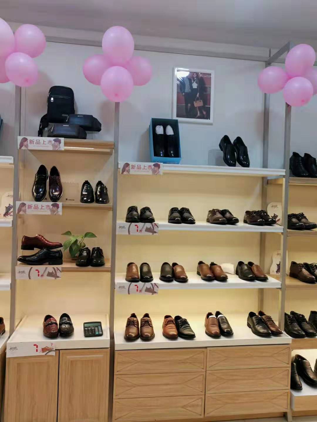 男鞋柜 江西南昌鞋展柜哪家好賣 江西南昌鞋展柜多少錢 江西南昌男鞋展柜公司 江西南昌男鞋展柜電話 江西南昌男鞋展柜公司