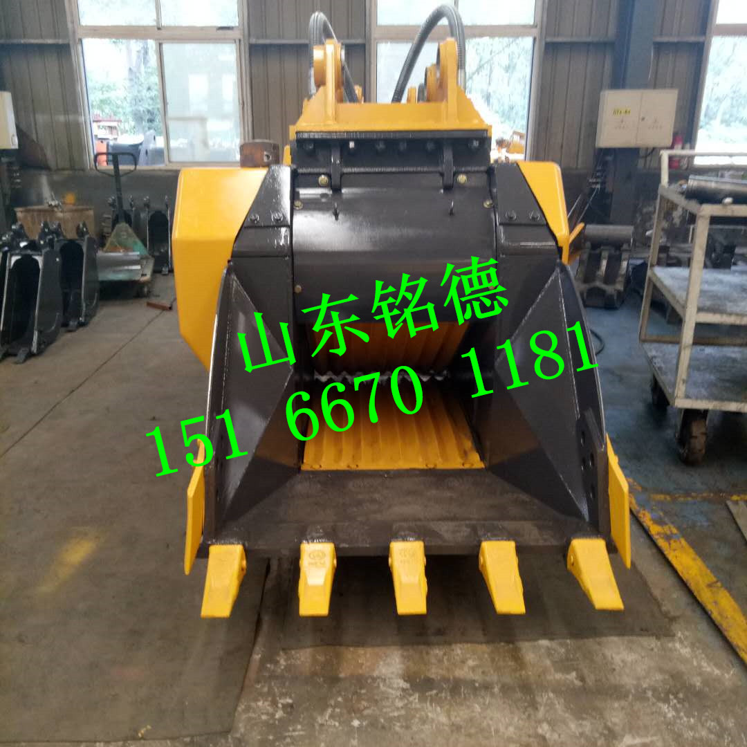 山東挖掘機(jī)破碎斗多少一個??圖片