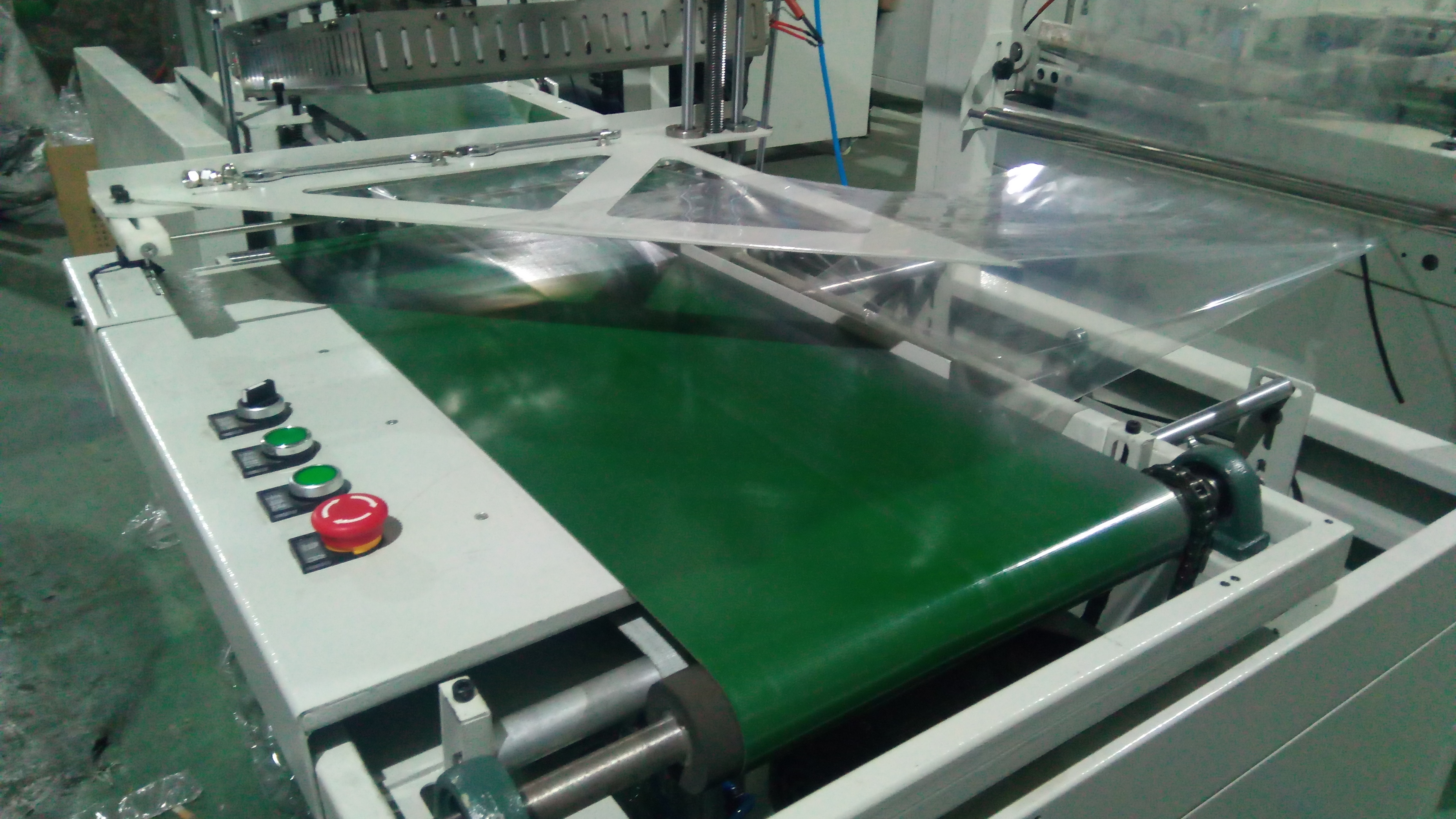 熱縮膜包裝機(jī)圖片/熱縮膜包裝機(jī)樣板圖 (2)