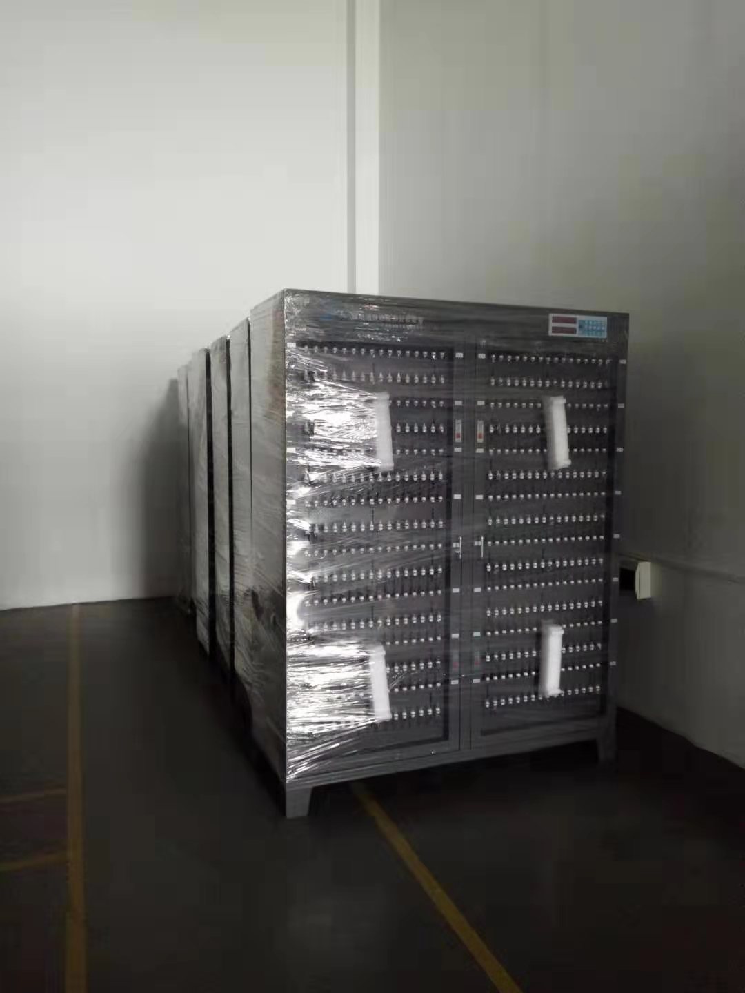 鋰電池分容柜圖片/鋰電池分容柜樣板圖 (4)