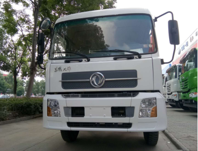 東風天錦底盤圖片