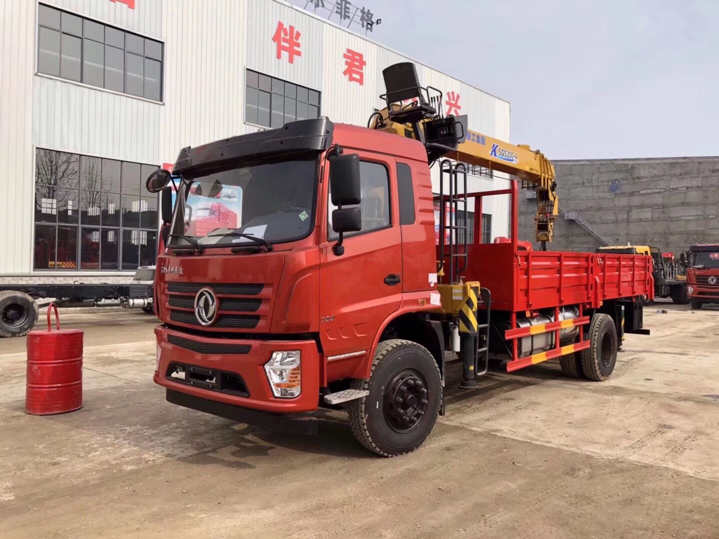 8噸隨車吊圖片/8噸隨車吊樣板圖 (2)