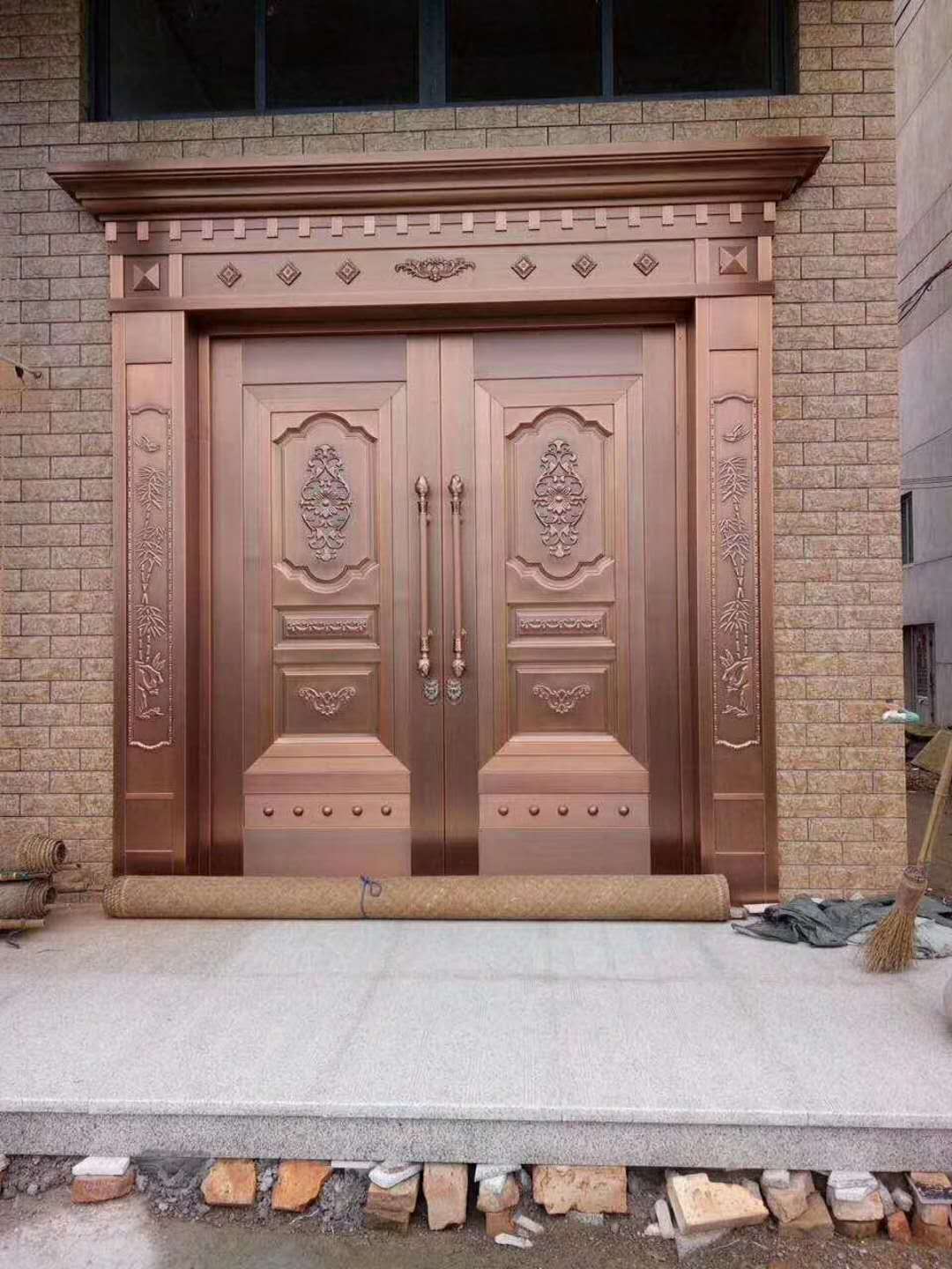 成都入戶銅門圖片