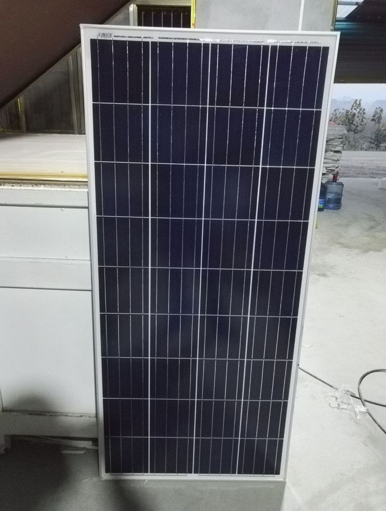 100W12V太陽(yáng)能電池板多晶硅圖片