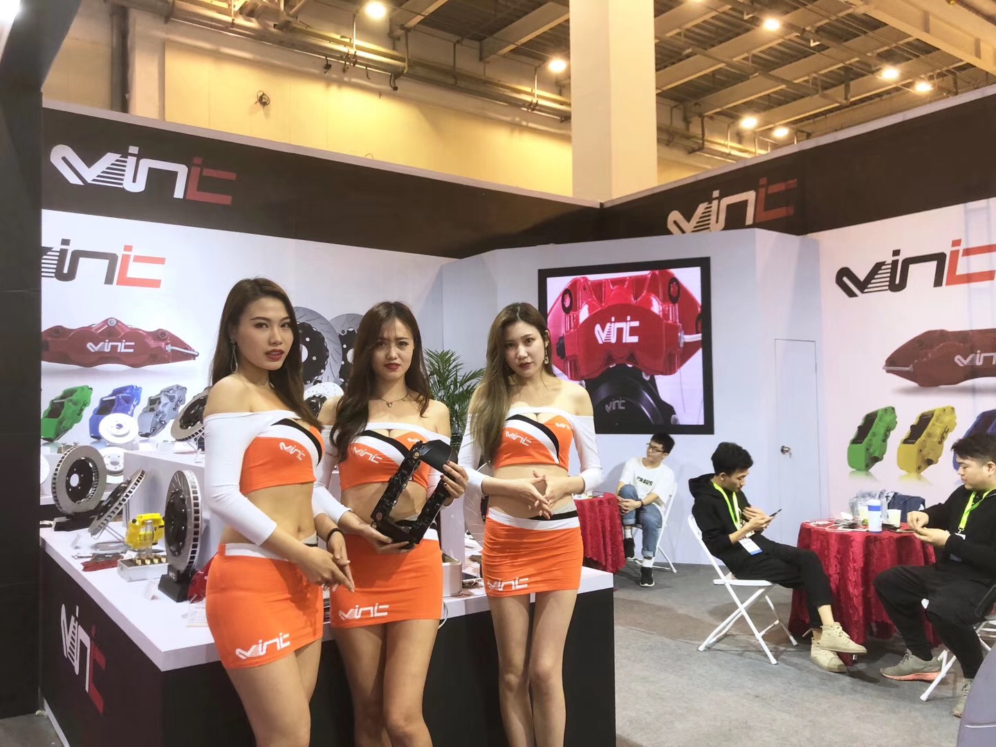 剎車(chē)改裝批發(fā)車(chē)精靈改裝AP鮑魚(yú)Brembo剎車(chē)香港VINIC剎車(chē)代理出售 VINIC剎車(chē)卡鉗