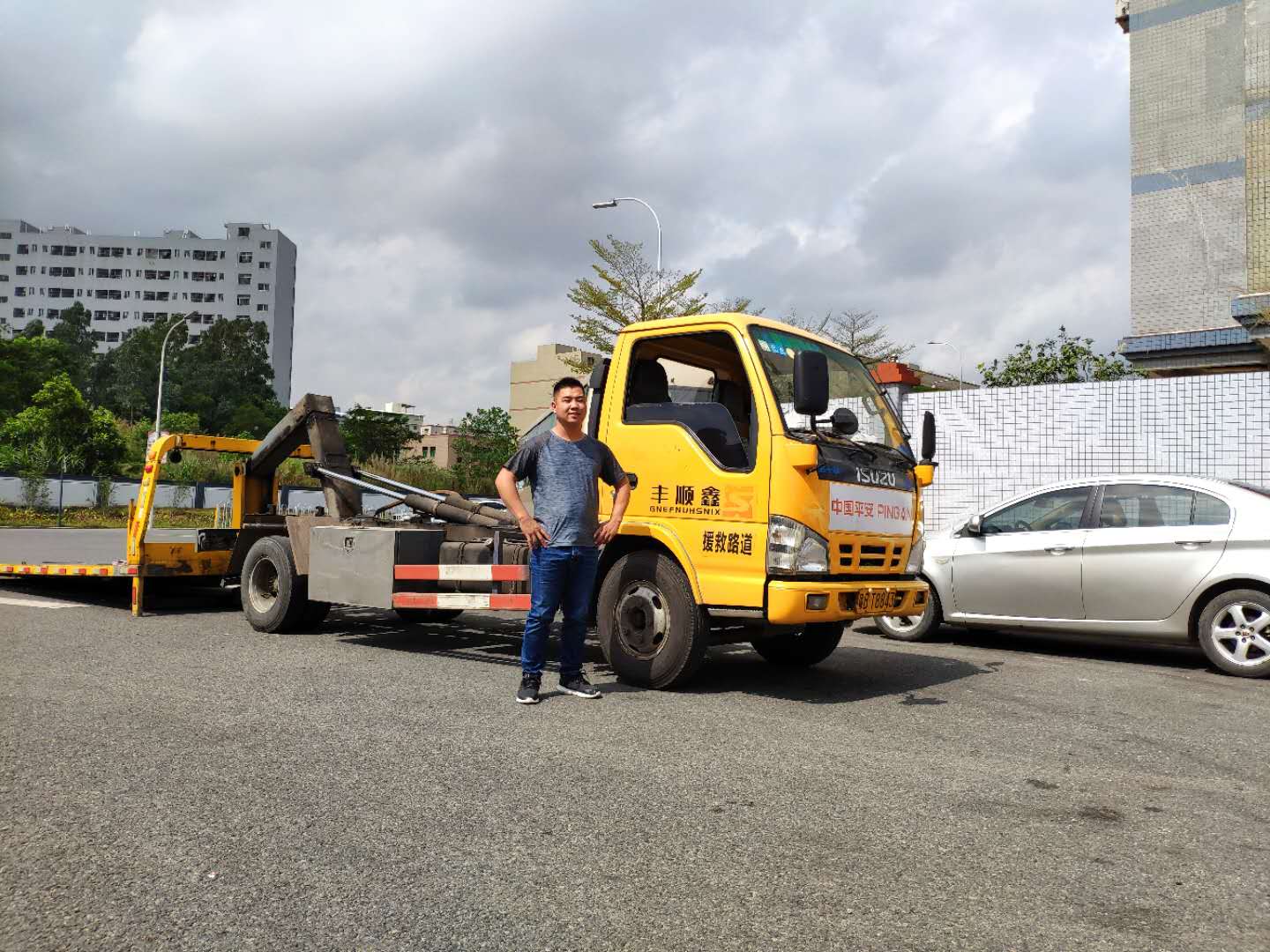 深圳拖车，沙井拖车，福永拖车