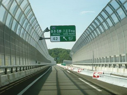 弧形聲屏障，弧形隔音屏障圖片