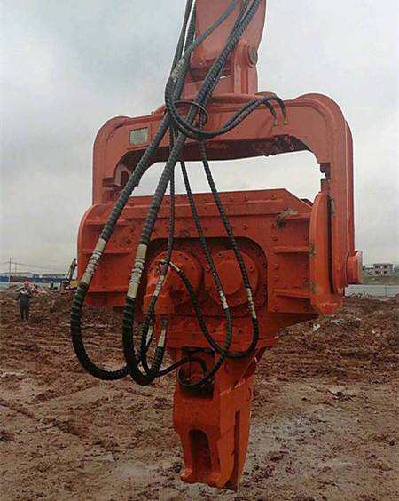 挖機打樁錘圖片