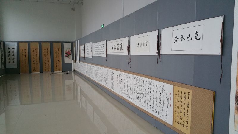 专业提供无缝展板（P40展板）租赁与销售