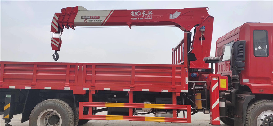 8噸隨車吊圖片/8噸隨車吊樣板圖 (2)