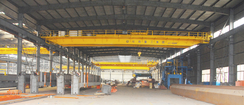 電動雙梁吊鉤橋式起重機(jī)