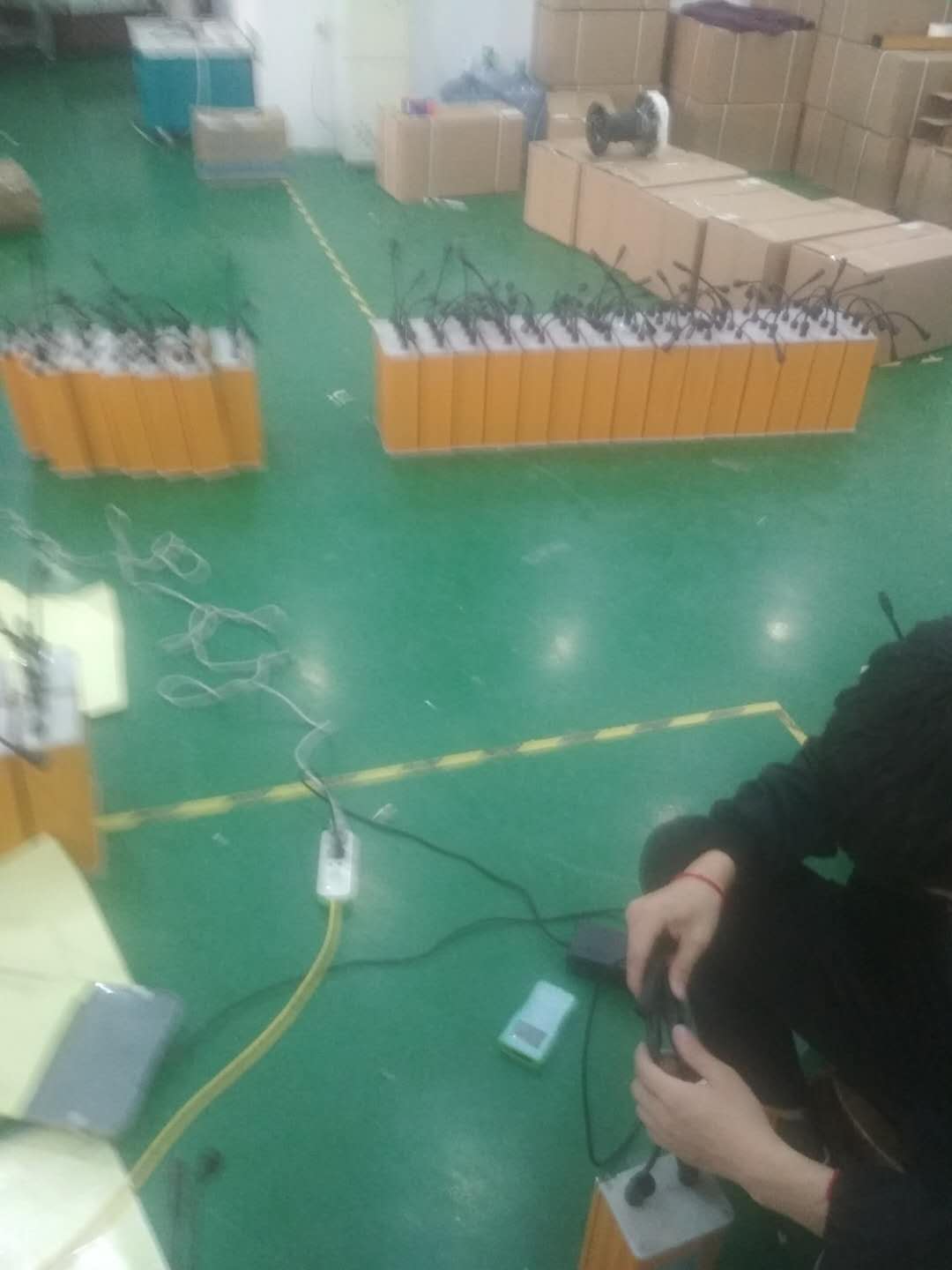 供應(yīng)綠色節(jié)能太陽(yáng)能路燈鋰電池廠家