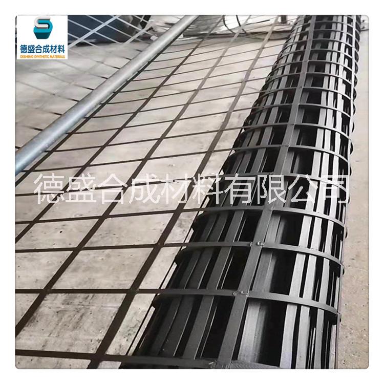 鋼塑土工格柵 凸結(jié)點土工格柵圖片