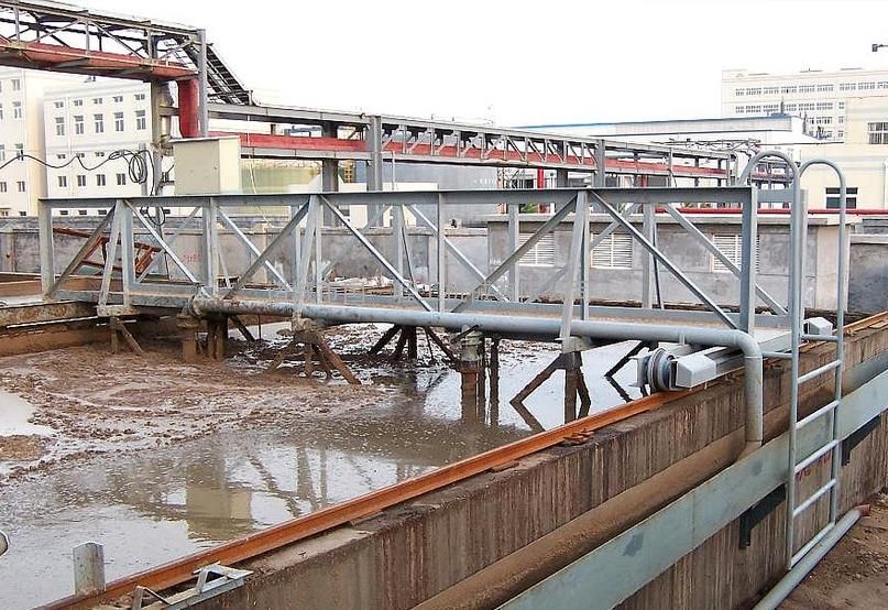 行車式刮吸泥機(jī)圖片/行車式刮吸泥機(jī)樣板圖 (4)