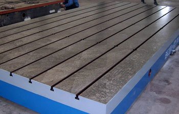 八方量?jī)x鑄鐵T型槽平板的賣點(diǎn)