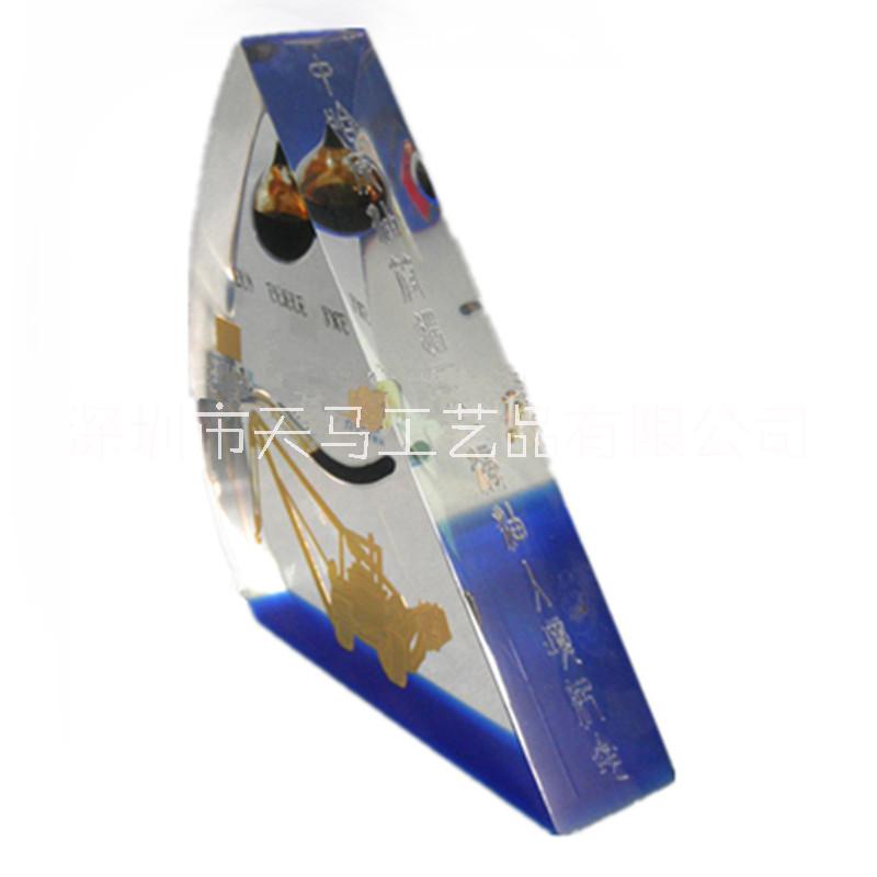 透明樹(shù)脂亞克力油桶紙鎮(zhèn)水晶膠石油圖片/透明樹(shù)脂亞克力油桶紙鎮(zhèn)水晶膠石油樣板圖 (3)