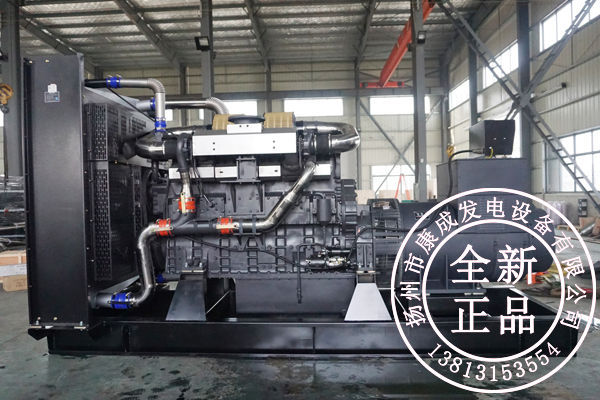 上柴728KW柴油發(fā)電機(jī)組圖片/上柴728KW柴油發(fā)電機(jī)組樣板圖 (1)