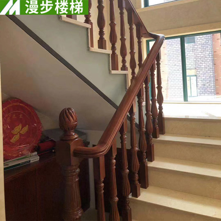 漫步樓梯定制設(shè)計 實木樓梯銷售圖片