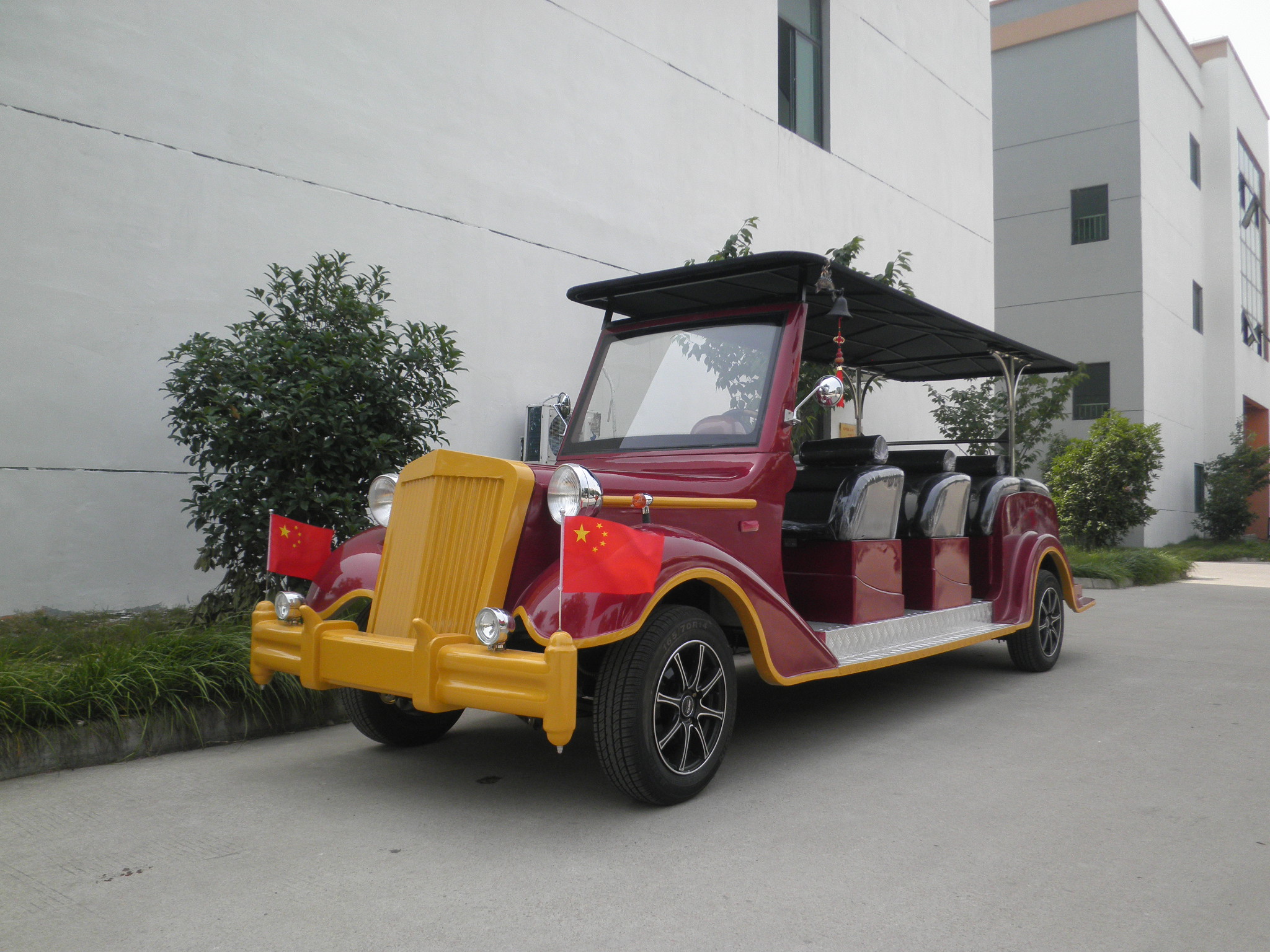 西安電動(dòng)老爺車，西安電瓶老爺車價(jià)格，西安看房車廠家，陜西電動(dòng)觀光車品牌