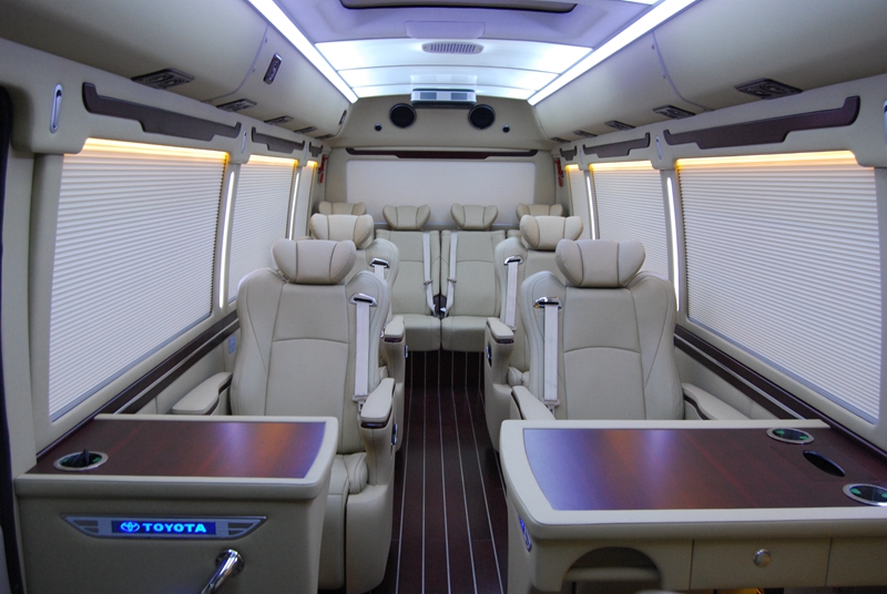 豐田考斯特圖片/豐田考斯特樣板圖 (3)