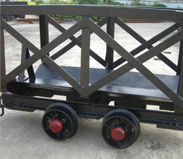 礦用材料車  材料車廠家供應(yīng)