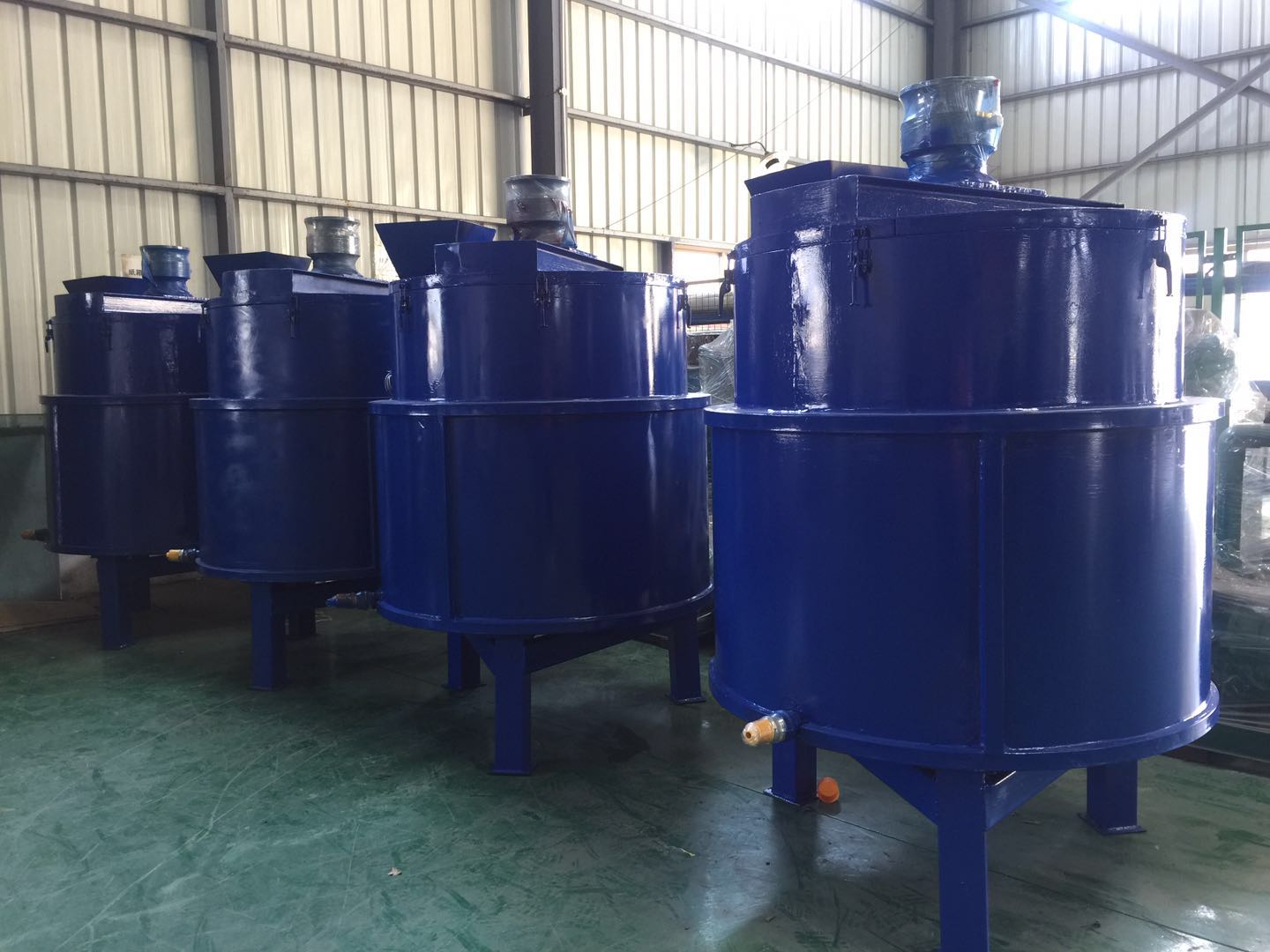 樹脂攪拌機(jī)圖片/樹脂攪拌機(jī)樣板圖 (2)