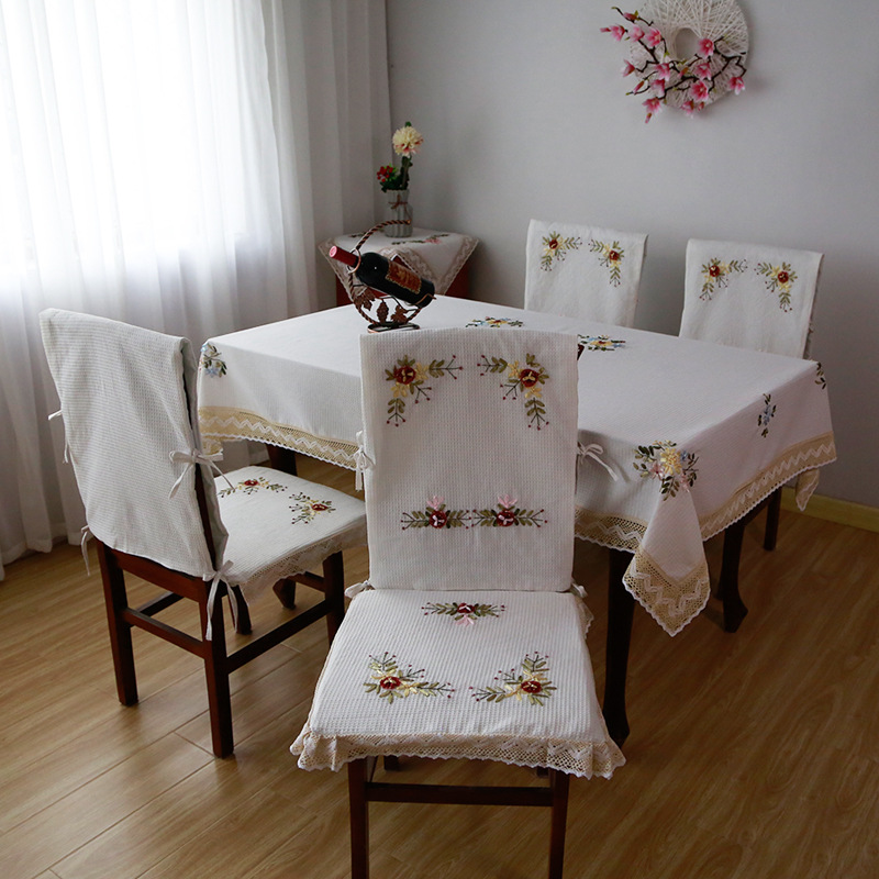 廠家直銷餐臺布絲帶繡桌布圖片/廠家直銷餐臺布絲帶繡桌布樣板圖 (3)