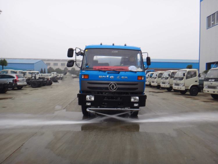 東風(fēng)145灑水車圖片/東風(fēng)145灑水車樣板圖 (1)