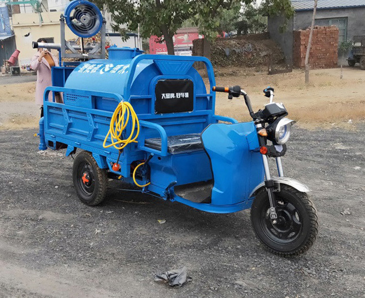 湖南邵陽市電動(dòng)三輪灑水車圖片