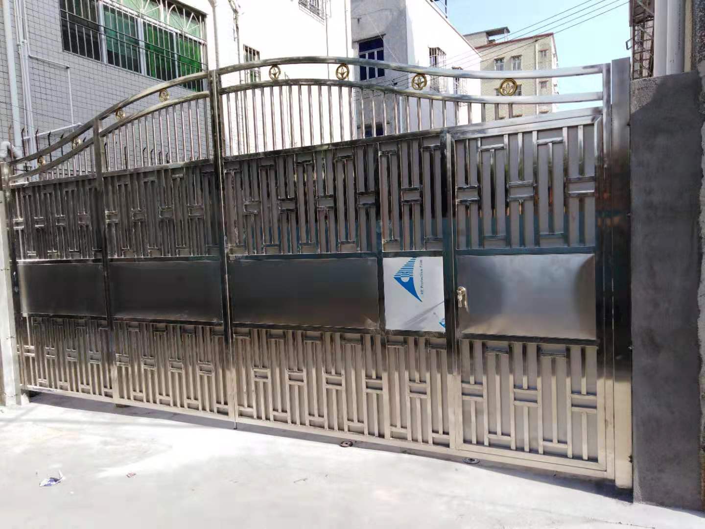深圳不銹鋼門圖片