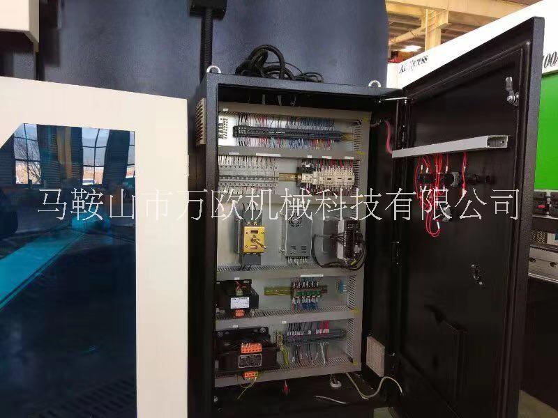 折彎?rùn)C(jī)圖片/折彎?rùn)C(jī)樣板圖 (3)