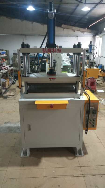 金華海綿熱壓成型機(jī)廠家，四柱液壓熱壓機(jī)價(jià)格，金華熱壓成型油壓機(jī)報(bào)價(jià)，快速熱壓機(jī)型號(hào)