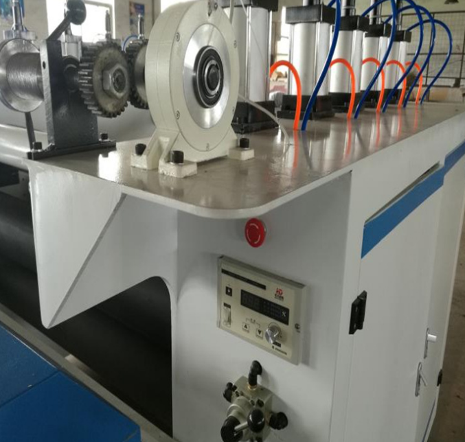 蜂窩包裝機(jī)械圖片