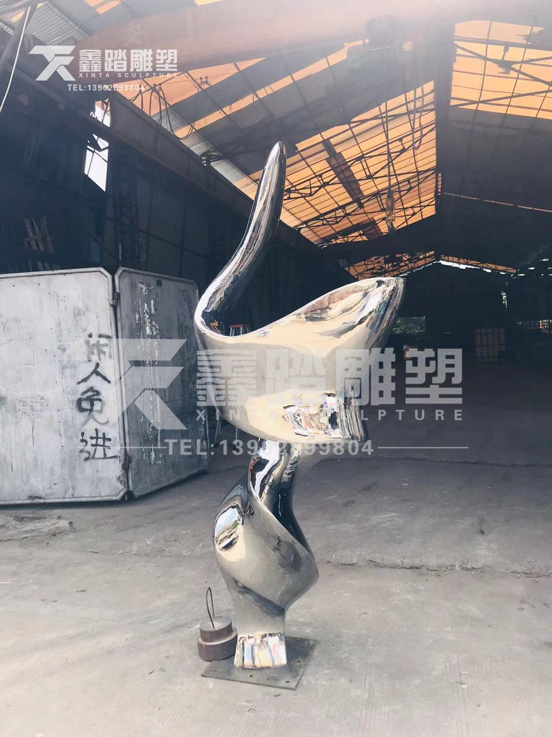 大拇指點贊不銹鋼抽象藝術(shù)雕塑 廣場形象鏡面不銹鋼雕塑大拇指雕塑