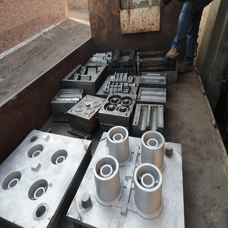 液壓部件鑄造模具鑫朋助模具機(jī)械加圖片/液壓部件鑄造模具鑫朋助模具機(jī)械加樣板圖 (1)