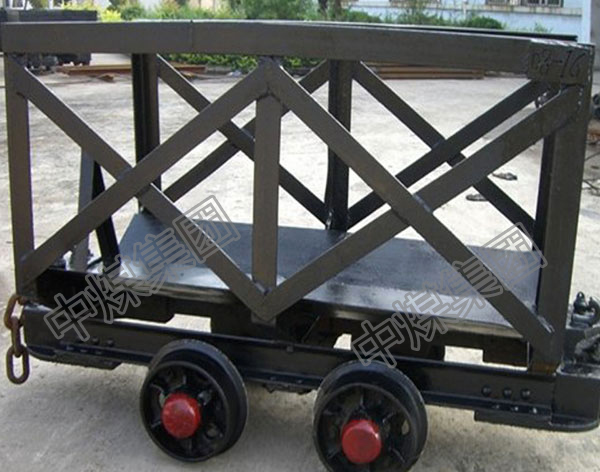 礦用材料車