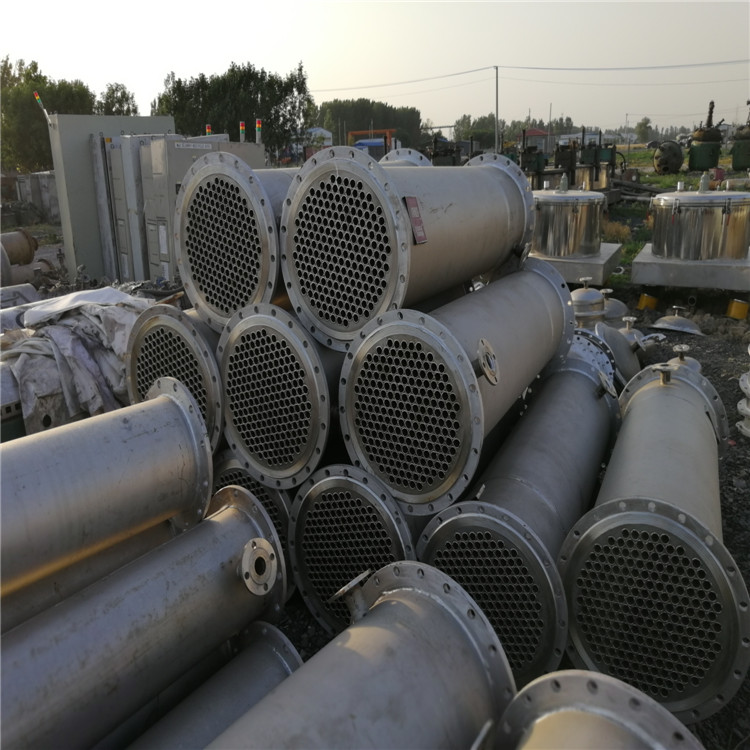 二手反應(yīng)釜圖片/二手反應(yīng)釜樣板圖 (2)