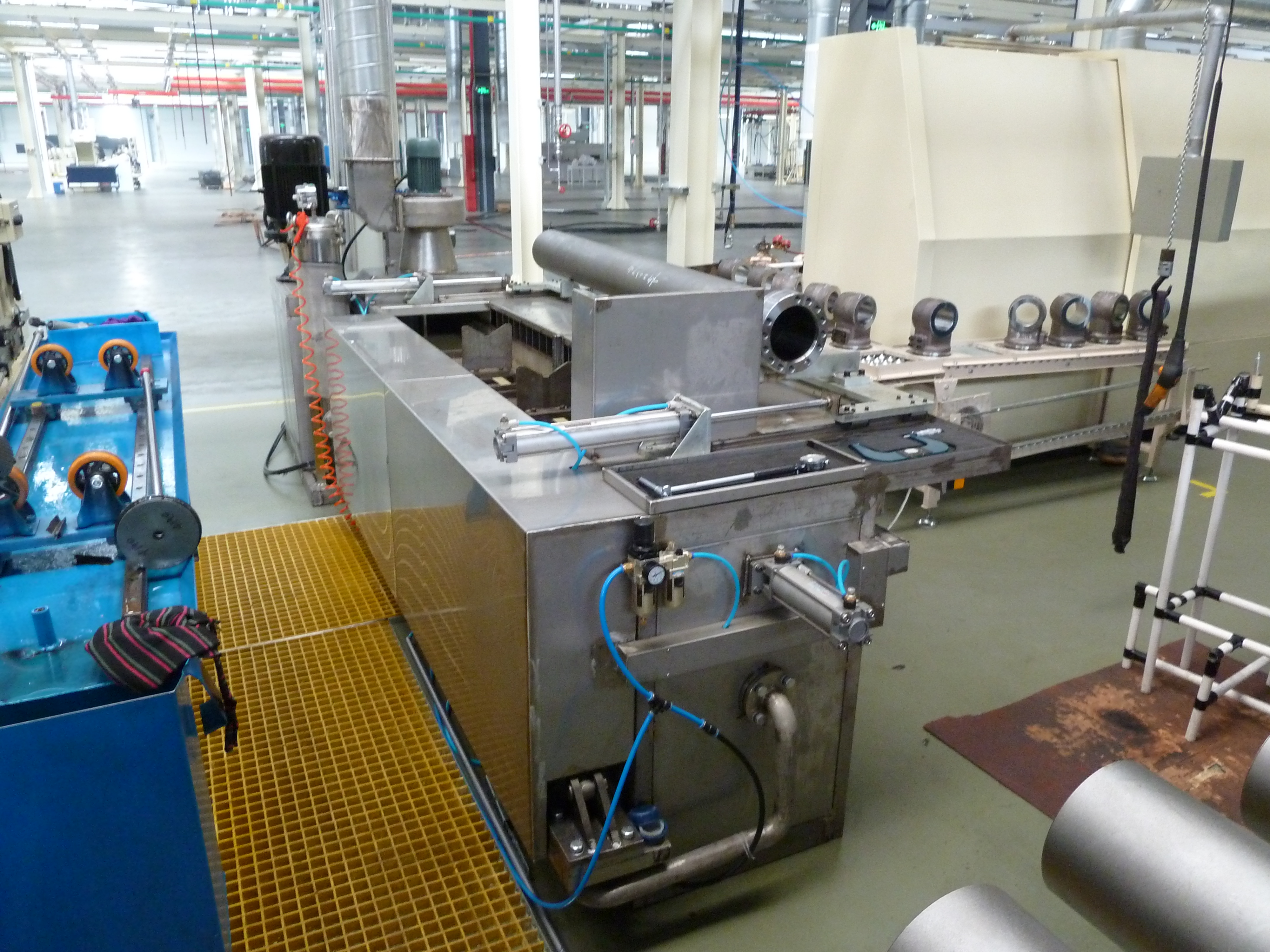 缸蓋超聲波清洗機圖片/缸蓋超聲波清洗機樣板圖 (3)