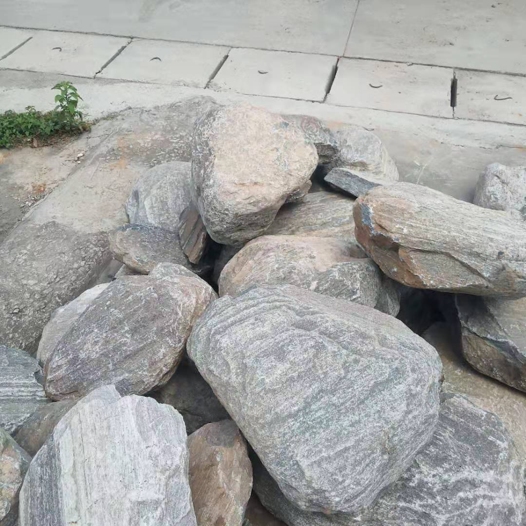 泰山石鵝卵石草坪石圖片/泰山石鵝卵石草坪石樣板圖 (1)