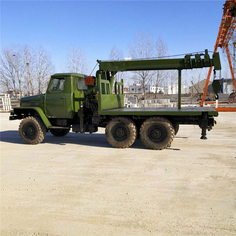 輪式平板隨車吊圖片