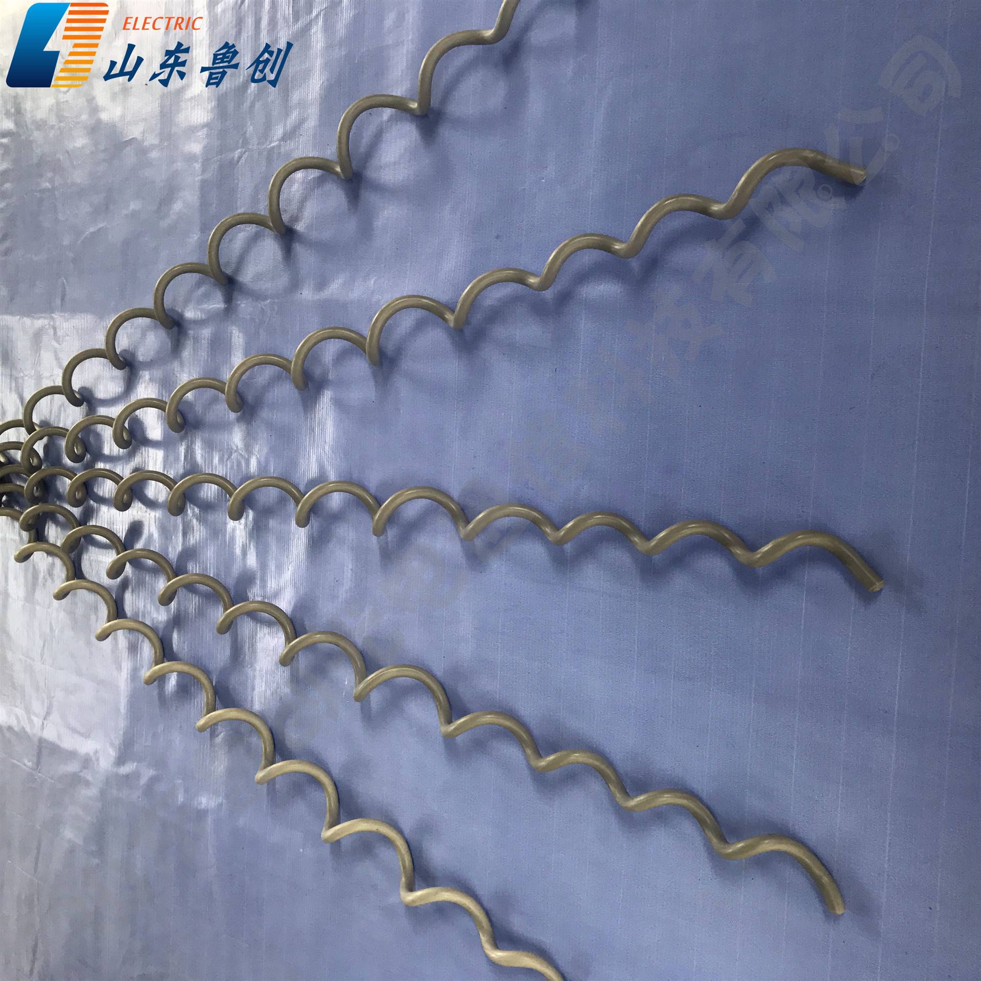 光纜防震鞭圖片