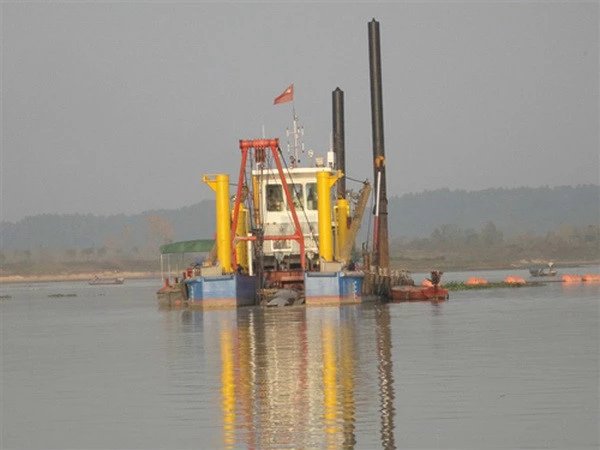 水上挖掘機(jī)出租圖片