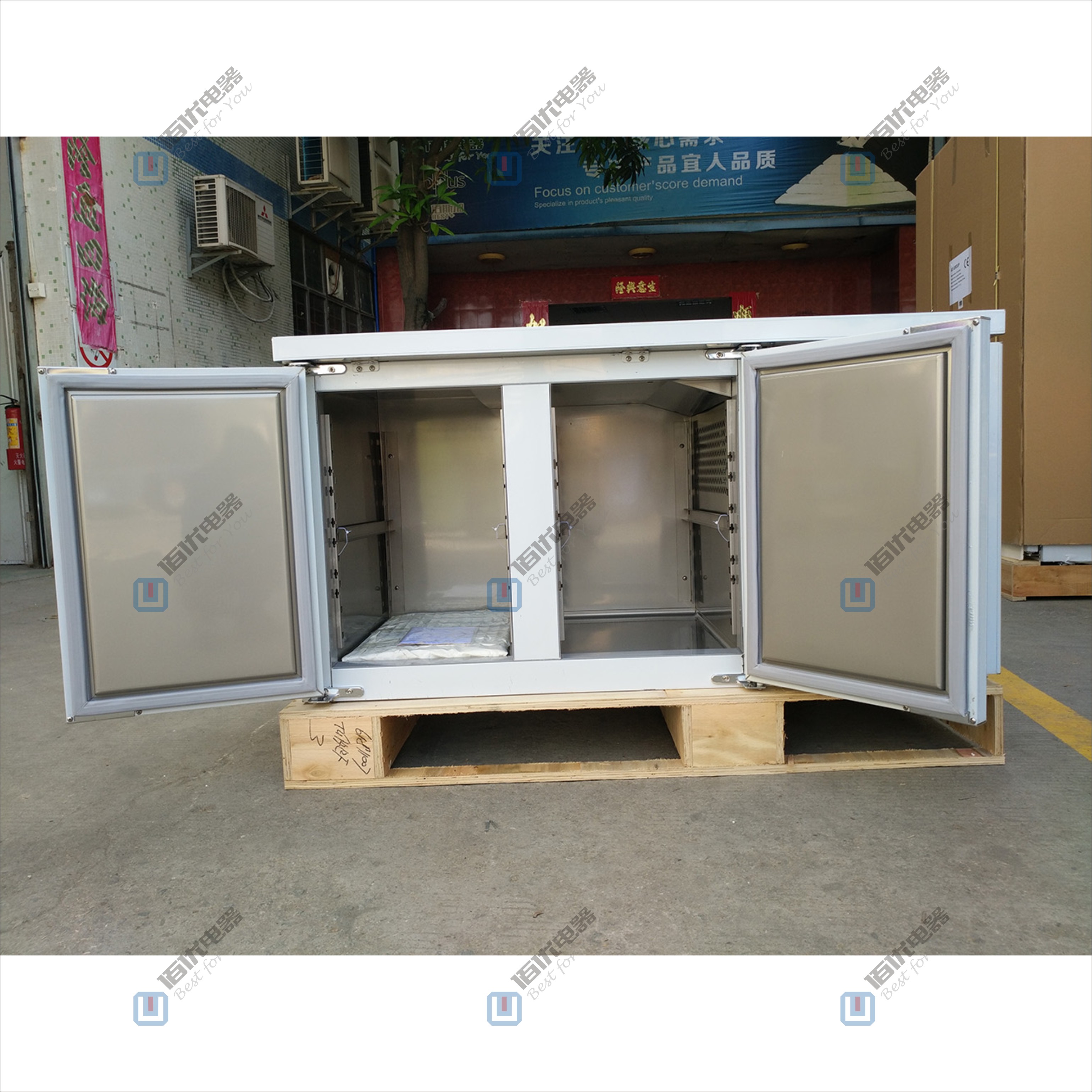 商用工作臺(tái)圖片/商用工作臺(tái)樣板圖 (4)