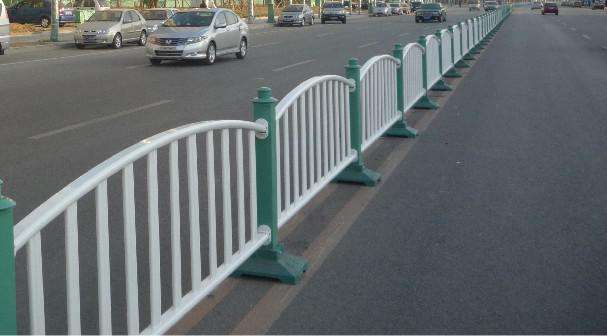 鋅鋼道路護(hù)欄