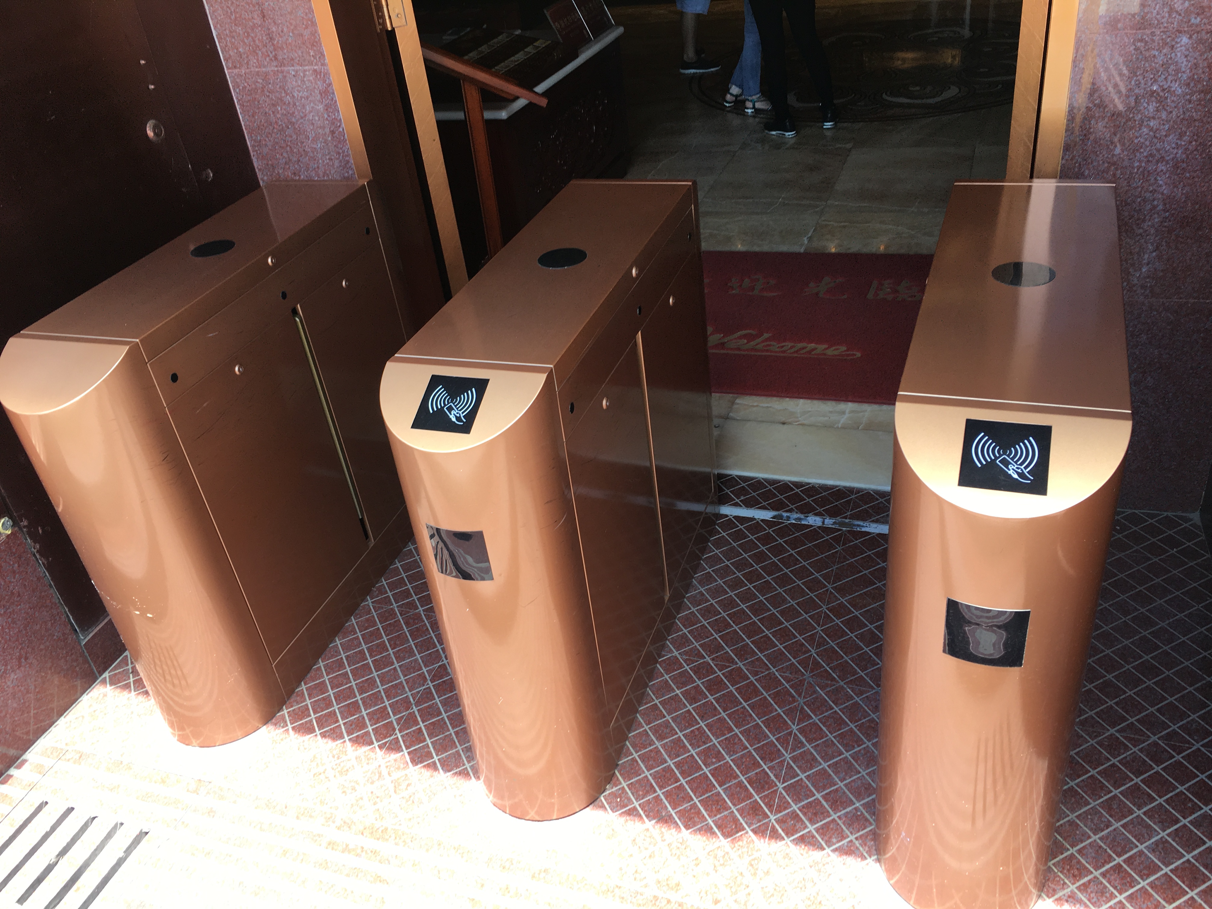 周口小區(qū)擺閘 工地?cái)[閘圖片