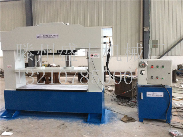 315噸門式壓力機(jī)圖片/315噸門式壓力機(jī)樣板圖 (2)