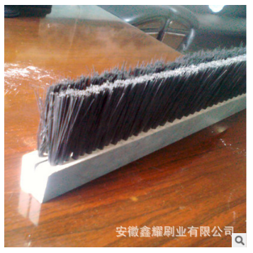 沖床毛刷板圖片/沖床毛刷板樣板圖 (2)